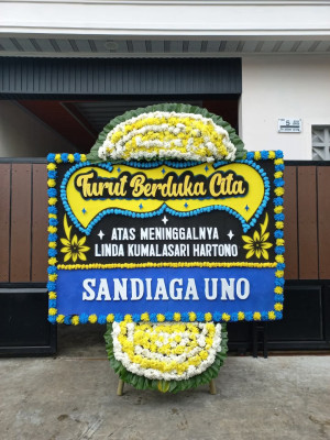 Papan Bunga Duka di Makmur